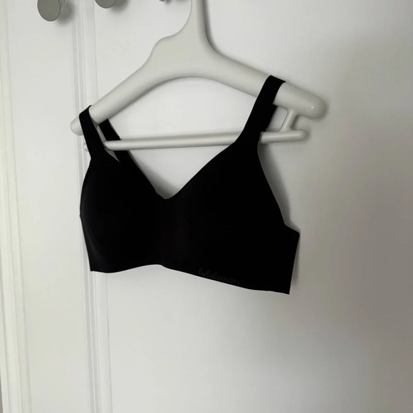 LULULEMON Hold True Bra in black - Size 36A - Picture 2 of 6
